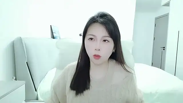 Sunset glow online show from December 1, 2025, 2:45 am