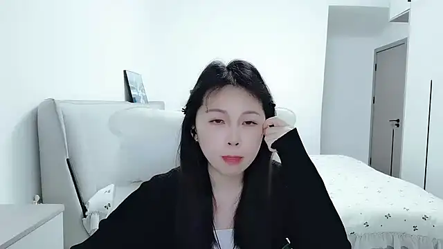 Snapshot of Sunset_glow chatting on February 3, 2026, 9:47 am Sunset glow online show from February 3, 2026, 9:47 am