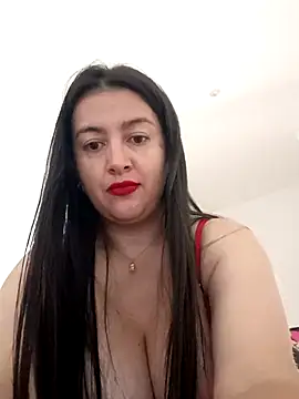 Snapshot of Cherry_1992 chatting on May 11, 2026, 2:29 pm Cherry 1992 online show from May 11, 2026, 2:29 pm