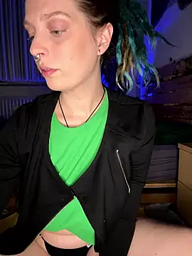 Snapshot of MenaDreadfull chatting on January 10, 2026, 4:13 pm MenaDreadfull online show from January 10, 2026, 4:13 pm