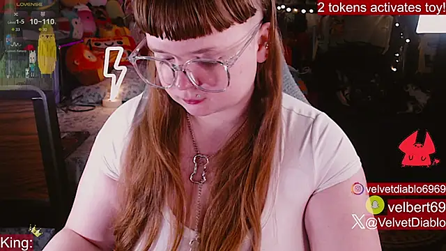 VelvetDiablo online show from April 15, 2026, 12:16 am