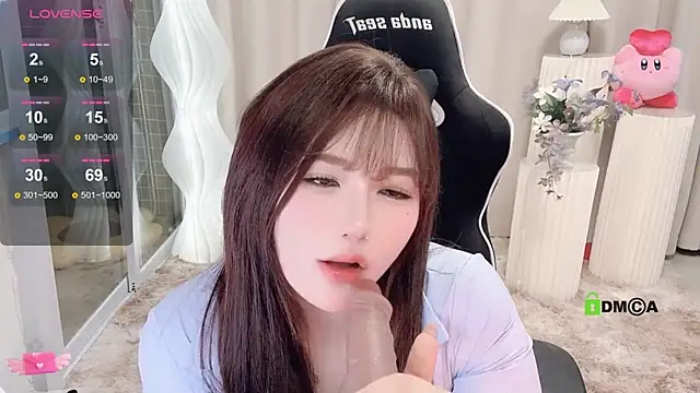 Snapshot of Happy_Kitty chatting on January 31, 2025, 3:55 pm Happy Kitty online show from January 31, 2025, 3:55 pm