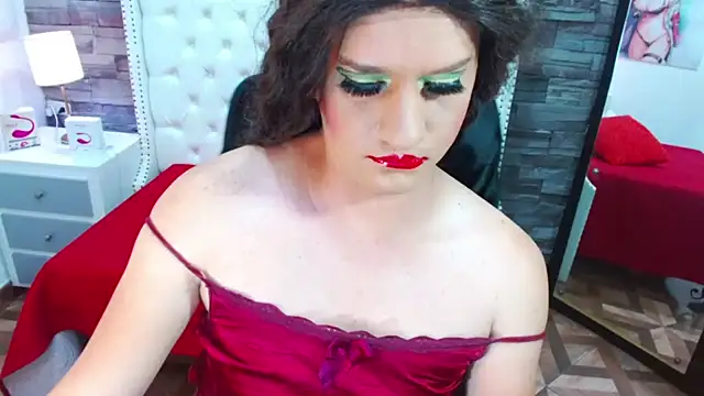 Snapshot of TRINY_TS chatting on March 7, 2025, 4:00 pm TRINY TS online show from March 7, 2025, 4:00 pm