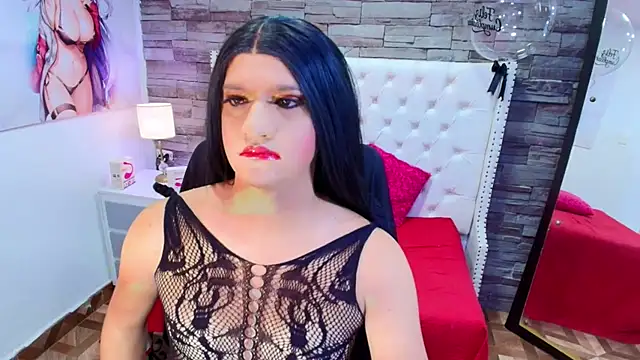 Snapshot of TRINY_TS chatting on November 15, 2025, 4:44 pm TRINY TS online show from November 15, 2025, 4:44 pm