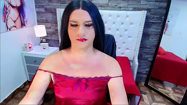 Snapshot of TRINY_TS chatting on October 9, 2025, 10:21 pm TRINY TS online show from October 9, 2025, 10:21 pm