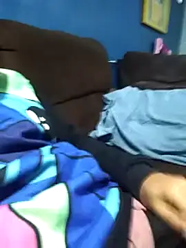 AlexAlejandro13 online show from December 6, 2024, 6:00 pm