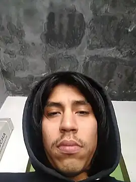 AlexAlejandro13 online show from December 2, 2025, 5:03 pm