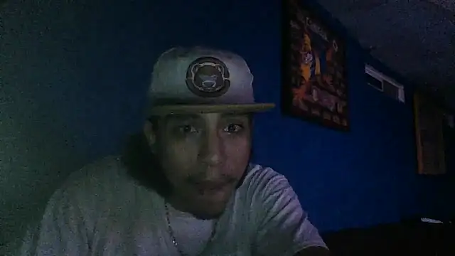 AlexAlejandro13 online show from September 21, 2025, 6:29 am