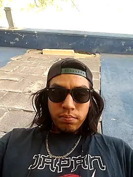 AlexAlejandro13 online show from March 15, 2026, 8:27 pm