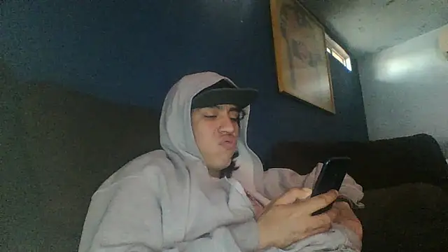 Snapshot of AlexAlejandro13 chatting on February 10, 2026, 9:14 pm AlexAlejandro13 online show from February 10, 2026, 9:14 pm