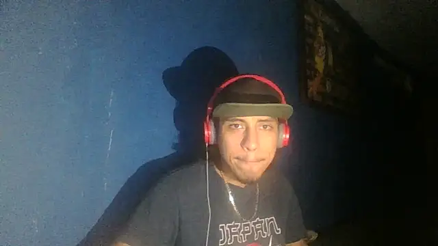 AlexAlejandro13 online show from October 6, 2025, 7:09 am