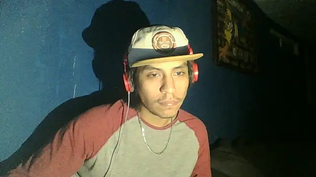 AlexAlejandro13 online show from September 10, 2025, 9:08 am