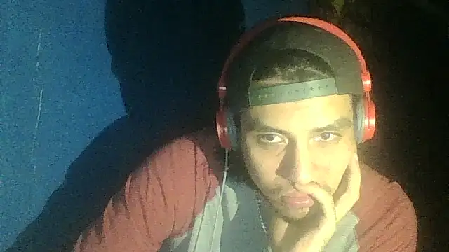 AlexAlejandro13 online show from October 7, 2025, 6:14 am