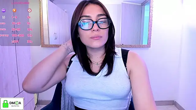 Snapshot of EricaVanderhill chatting on July 20, 2026, 7:49 pm EricaVanderhill online show from July 20, 2026, 7:49 pm