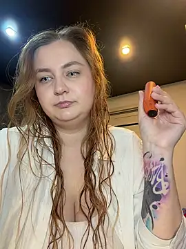 CandyShoopp online show from April 7, 2026, 7:37 pm