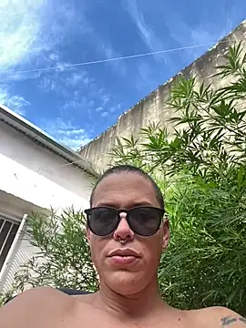 Snapshot of Alicbranca chatting on February 22, 2026, 12:18 pm Alicbranca online show from February 22, 2026, 12:18 pm