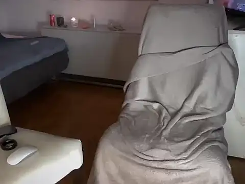 alekandrobg online show from March 27, 2026, 9:38 pm