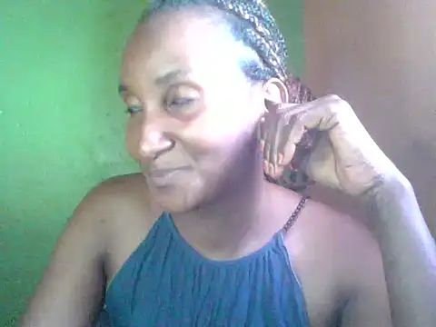 Snapshot of Athena_2019 chatting on February 3, 2026, 11:59 am Athena 2019 online show from February 3, 2026, 11:59 am