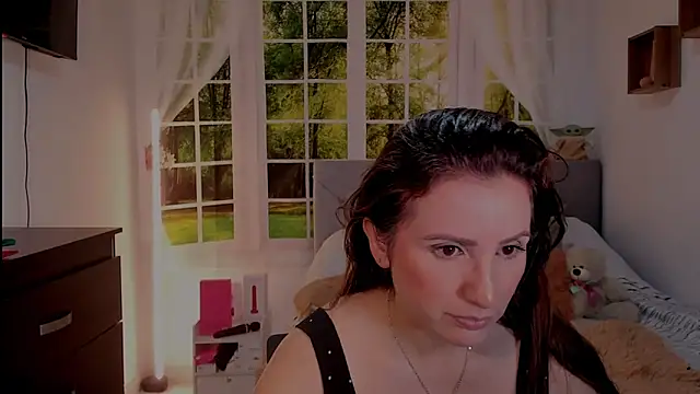 Snapshot of vanessabrown_ chatting on June 3, 2026, 6:34 pm vanessabrown online show from June 3, 2026, 6:34 pm