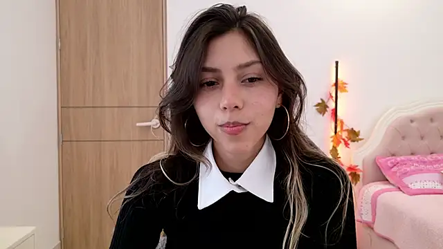 Sensualtease online show from October 4, 2025, 1:29 am