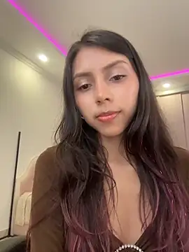 Snapshot of Sensualtease chatting on May 6, 2026, 12:14 am Sensualtease online show from May 6, 2026, 12:14 am