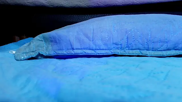 sofi decker online show from October 20, 2025, 12:06 pm