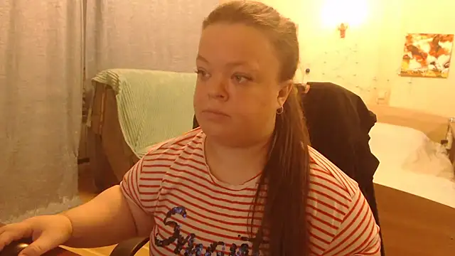 Janiffer MiMi online show from March 12, 2025, 5:49 pm