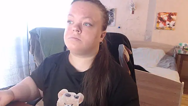 Janiffer MiMi online show from March 13, 2025, 1:18 pm