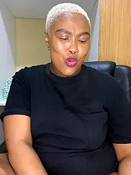 Snapshot of BADFATASS85 chatting on December 16, 2025, 12:37 am BADFATASS85 online show from December 16, 2025, 12:37 am