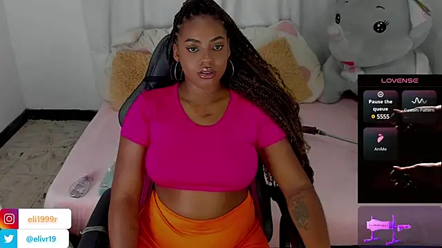 HollyJorda online show from March 11, 2025, 7:25 pm