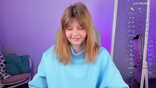 Snapshot of Vivian_cutie chatting on March 2, 2025, 10:37 am Vivian cutie online show from March 2, 2025, 10:37 am