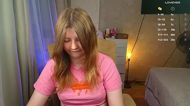 Snapshot of Vivian_cutie chatting on November 27, 2025, 3:23 pm Vivian cutie online show from November 27, 2025, 3:23 pm