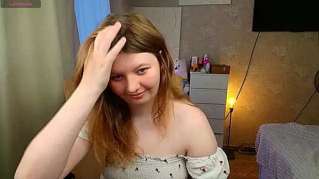 Snapshot of Vivian_cutie chatting on November 1, 2025, 10:42 am Vivian cutie online show from November 1, 2025, 10:42 am