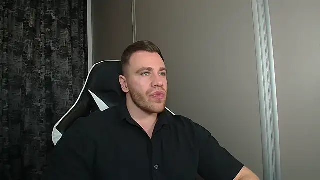 Thori92 online show from March 3, 2026, 5:42 pm