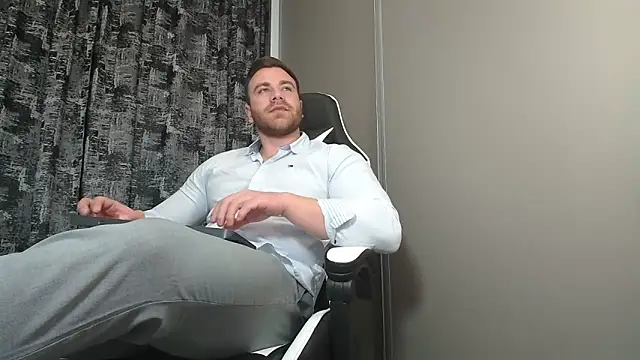 Snapshot of Thori92 chatting on February 10, 2025, 9:04 pm Thori92 online show from February 10, 2025, 9:04 pm