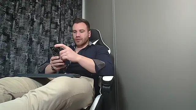 Snapshot of Thori92 chatting on February 11, 2025, 5:07 pm Thori92 online show from February 11, 2025, 5:07 pm
