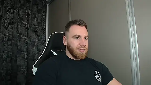 Thori92 online show from February 15, 2026, 1:43 pm