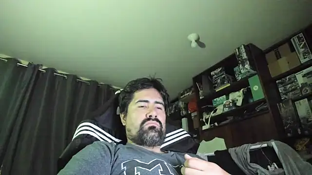 VonDoomdelToro online show from June 15, 2026, 6:24 am