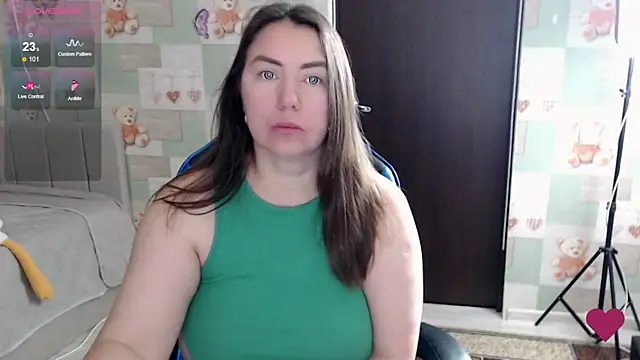 Snapshot of Korolek12 chatting on June 1, 2026, 2:01 am Korolek12 online show from June 1, 2026, 2:01 am