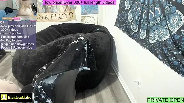 Snapshot of ElektraExotic chatting on September 18, 2025, 8:06 am ElektraExotic online show from September 18, 2025, 8:06 am