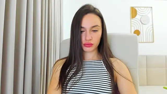 Snapshot of Sunshine_Eva chatting on October 12, 2025, 5:25 pm Sunshine Eva online show from October 12, 2025, 5:25 pm