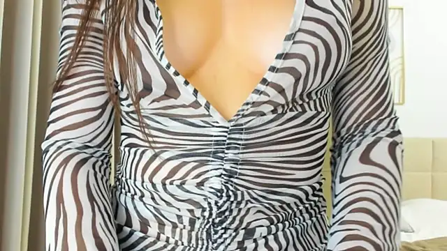 Snapshot of Sunshine_Eva chatting on December 7, 2024, 6:21 pm Sunshine Eva online show from December 7, 2024, 6:21 pm