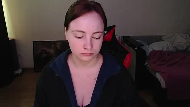 Snapshot of Laralianna chatting on May 28, 2026, 5:59 am Laralianna online show from May 28, 2026, 5:59 am