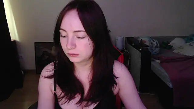 Snapshot of Laralianna chatting on May 27, 2026, 11:17 am Laralianna online show from May 27, 2026, 11:17 am