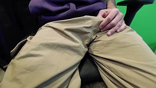 kuruptxxx live online show from December 1, 2025, 8:21 pm