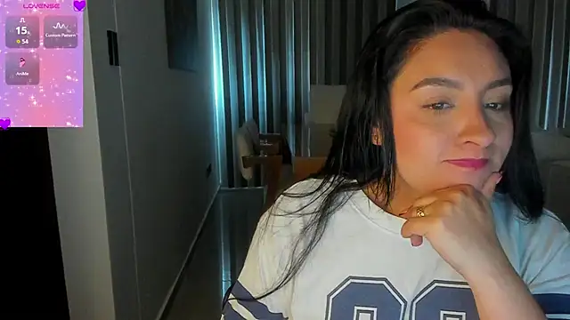 AnushaKumari online show from February 26, 2026, 6:08 pm