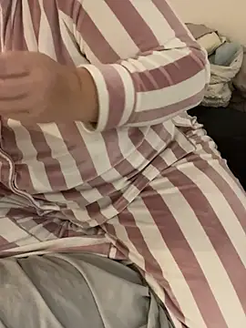 sweeti Em online show from January 14, 2026, 7:17 pm