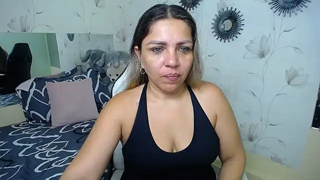 cum bigass online show from October 5, 2025, 12:07 pm