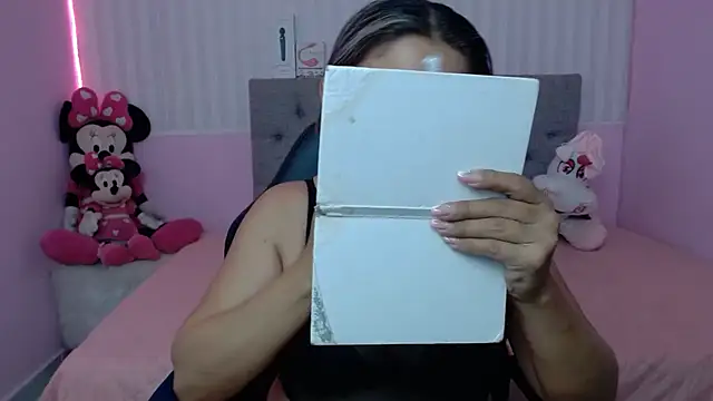 cum bigass online show from March 12, 2025, 12:15 pm