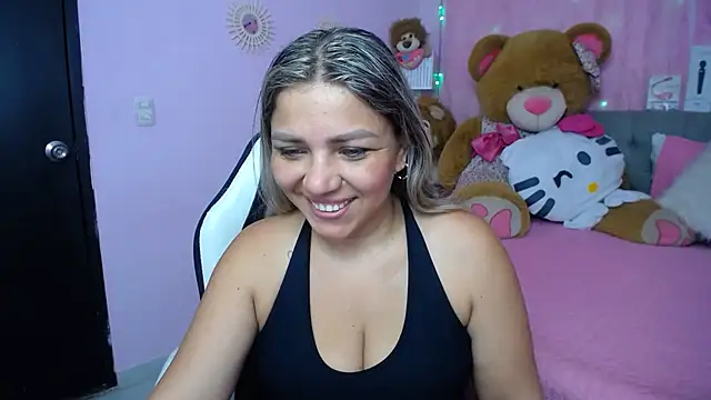 cum bigass online show from November 9, 2025, 12:09 pm